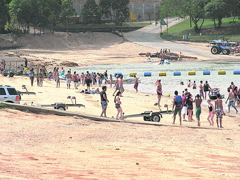 condominios na margem represa jurumirim
